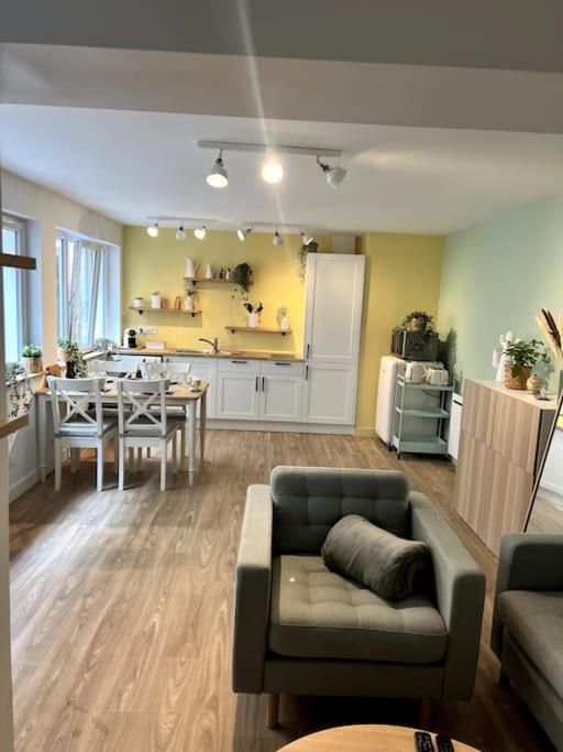 Appart Cosy, Calme Proche Centre Кан Екстериор снимка